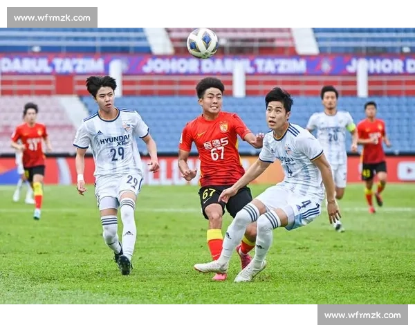 东京对阵蔚山现代技战术对比与比赛走势及胜负关键深度解析